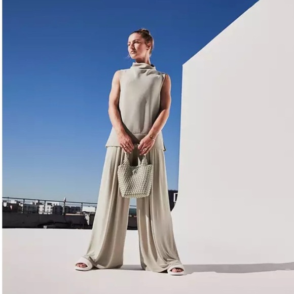 CALIA Women's Sandwash Sleeveless
Pullover Ground Fennel - Size M - Picture 4 of 16